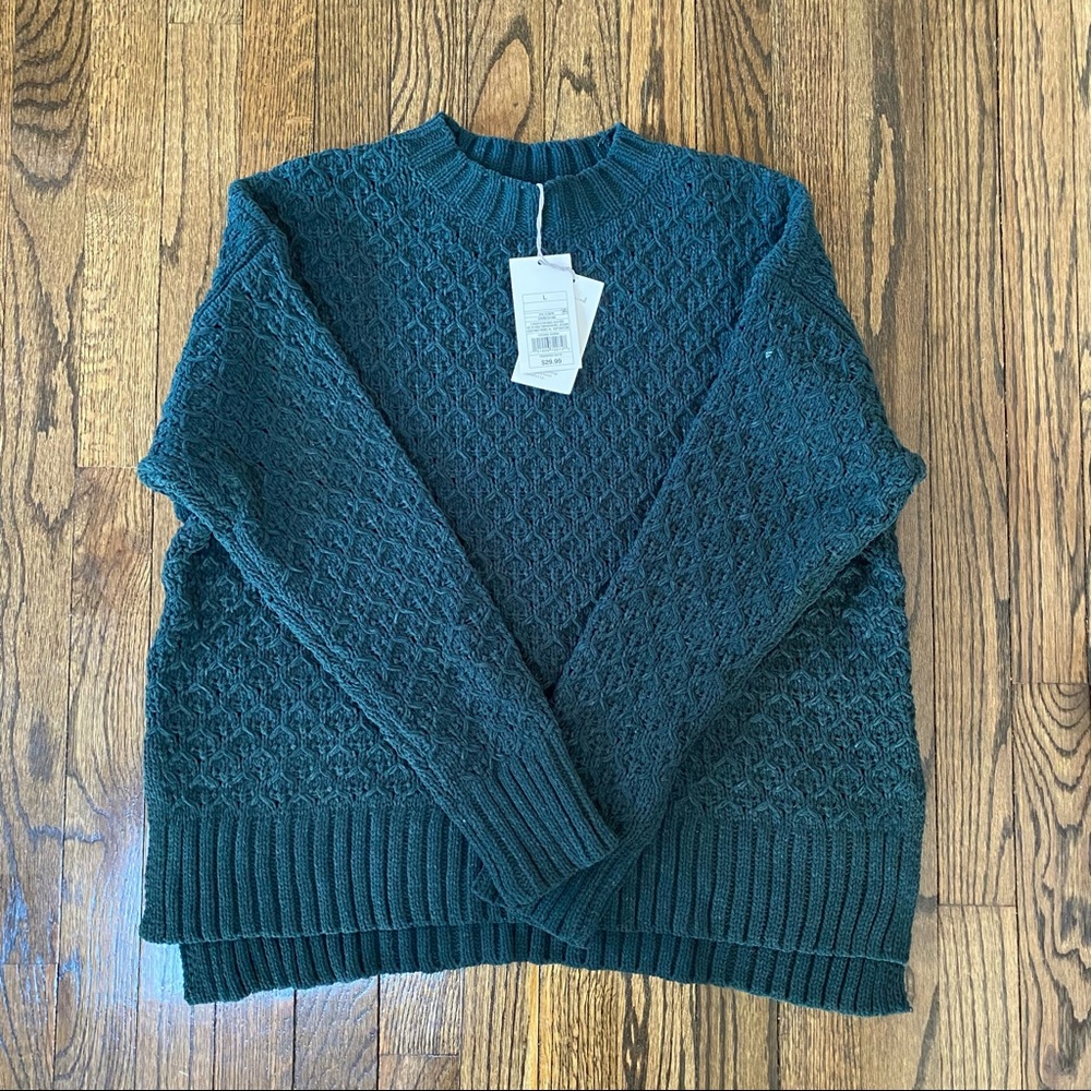Hunter Green Crew Neck Sweater NWT